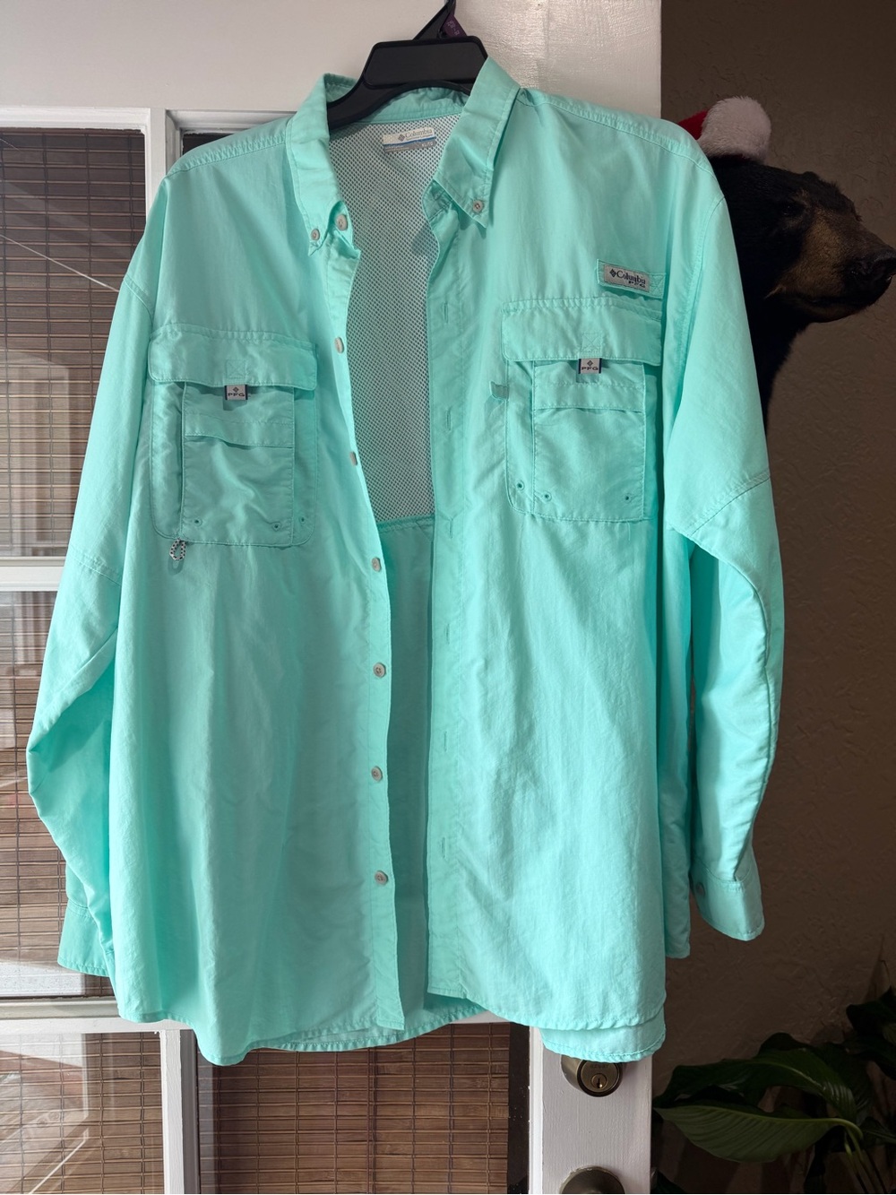 Columbia Men's Light Aqua Button-Down Fishing Shirt